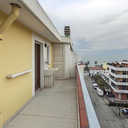 אלבה אדריאטיקה Palazzo Giallo מראה חיצוני תמונה