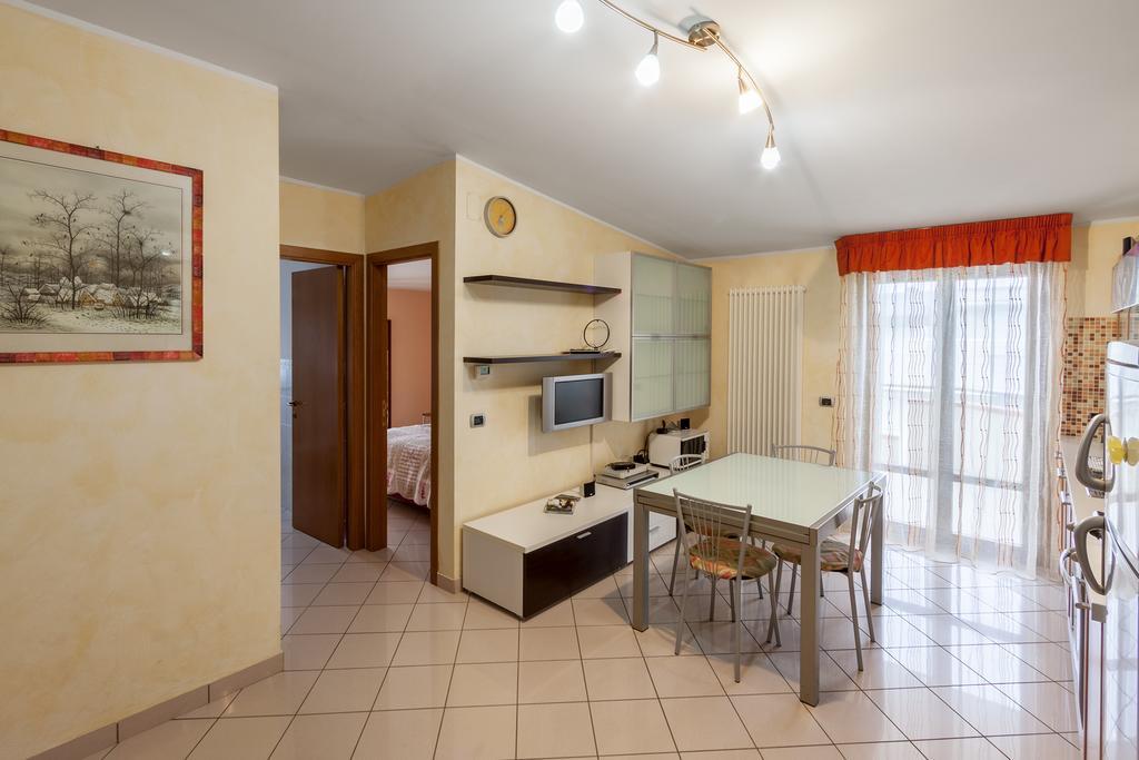 אלבה אדריאטיקה Palazzo Giallo מראה חיצוני תמונה